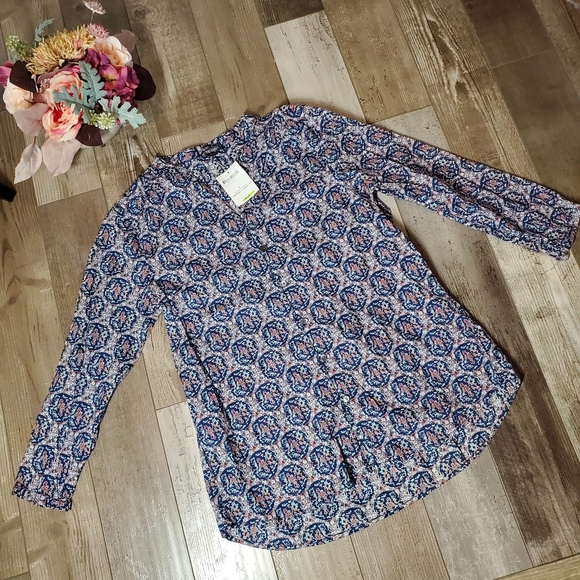 NWT Lands' End Midnight Sky Floral V-Neck Button Front Blouse Women's Size 6 - Picture 3 of 16